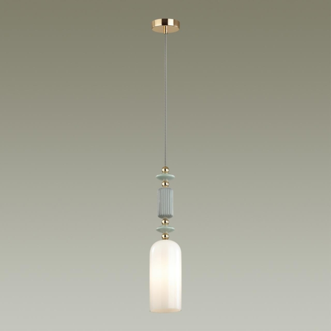 Подвес E14 1*40W CANDY CLASSIC ODL_EX21 131 ODEON LIGHT 4861/1A, фото на цветном фоне 1 Подвес E14 1*40W CANDY CLASSIC ODL_EX21 131 ODEON LIGHT 4861/1A, фото на цветном фоне 1