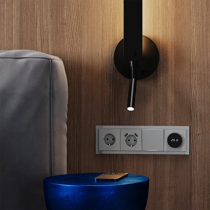 Рамка стеклянная VOLTUM S70 на 4 поста, (сталь, стекло), Voltum, VLS110405 Рамка стеклянная VOLTUM S70 на 4 поста, (сталь, стекло), Voltum, VLS110405