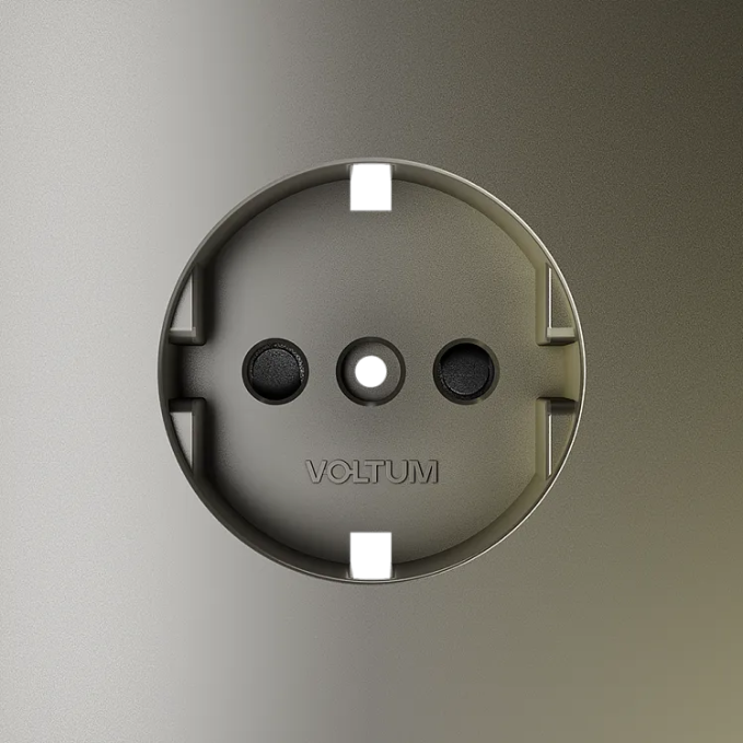 Накладка для розетки с заземлением и защитными шторками, S70 (шелк), Voltum, VLS000704