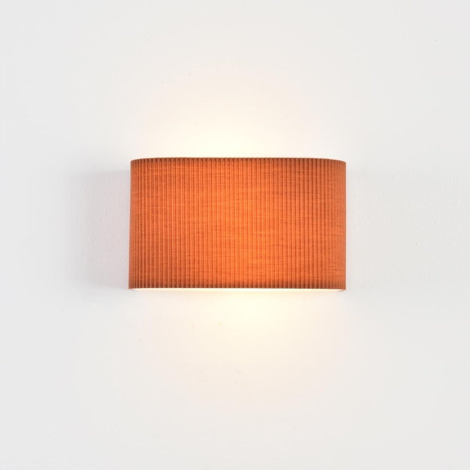 Бра E14 LED 2*10W 220V GOFERA MODERNI LN26 426 LUMION 8329/2W, фото на цветном фоне 2 Бра E14 LED 2*10W 220V GOFERA MODERNI LN26 426 LUMION 8329/2W, фото на цветном фоне 2