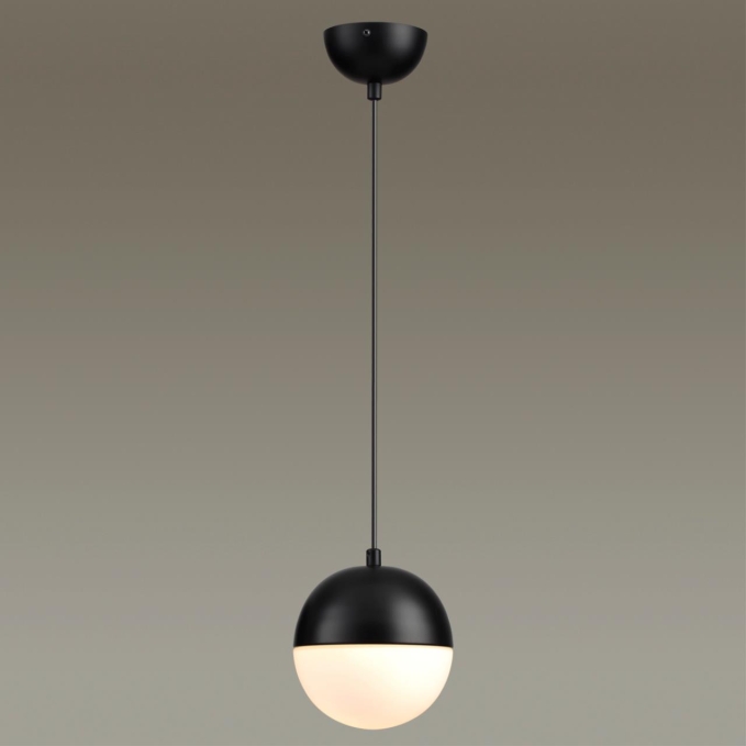 Подвес E27 1*40W PINGA PENDANT ODL22 393 ODEON LIGHT 4958/1, фото на цветном фоне 1 Подвес E27 1*40W PINGA PENDANT ODL22 393 ODEON LIGHT 4958/1, фото на цветном фоне 1