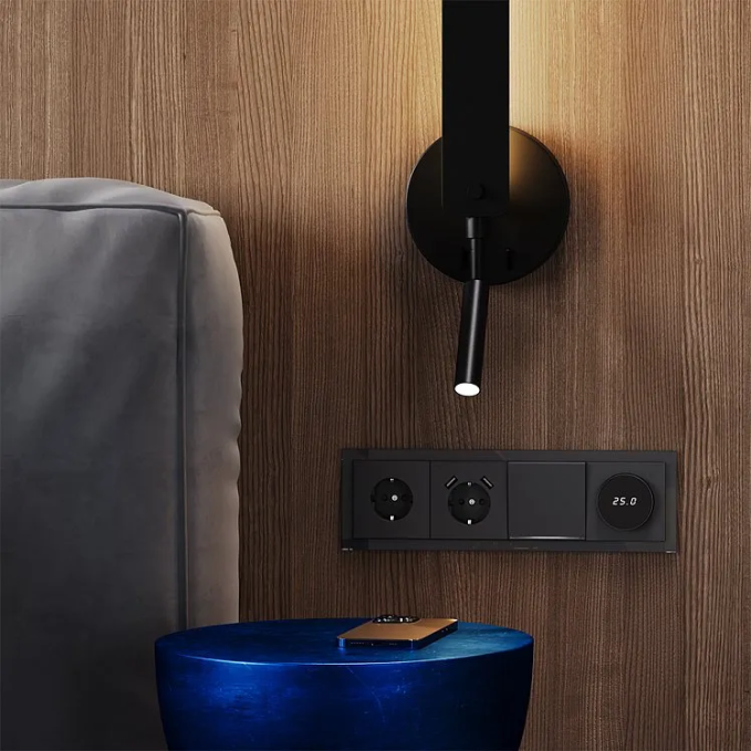 Рамка стеклянная VOLTUM S70 на 4 поста, (графит, стекло), Voltum, VLS110407 Рамка стеклянная VOLTUM S70 на 4 поста, (графит, стекло), Voltum, VLS110407