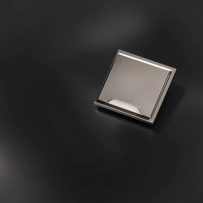 Накладка для розетки с заземлением, защитными шторками и крышкой, S70 Metal (никель), Voltum, VLSM000811