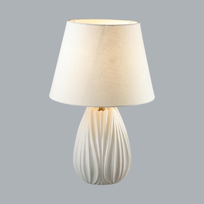 Настольная лампа E27 1*60W 220V SONA COMFI LN26 477 LUMION 8121/1T, фото на цветном фоне 2 Настольная лампа E27 1*60W 220V SONA COMFI LN26 477 LUMION 8121/1T, фото на цветном фоне 2