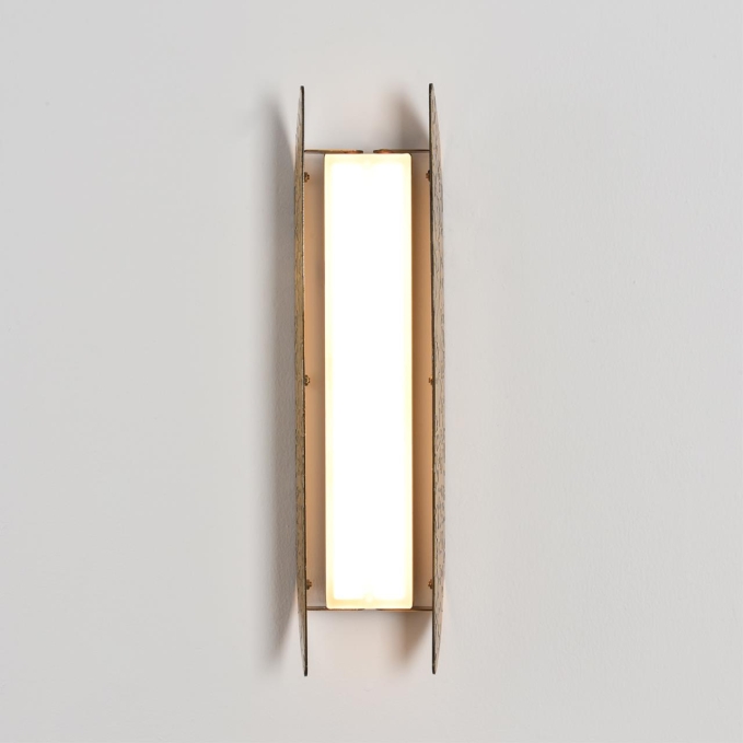 Светильник IP20 LED 12W 3000K 220-240V BRANDO HIGHTECH ODL26 443 ODEON LIGHT 7173/10WL, фото на цветном фоне 1 Светильник IP20 LED 12W 3000K 220-240V BRANDO HIGHTECH ODL26 443 ODEON LIGHT 7173/10WL, фото на цветном фоне 1