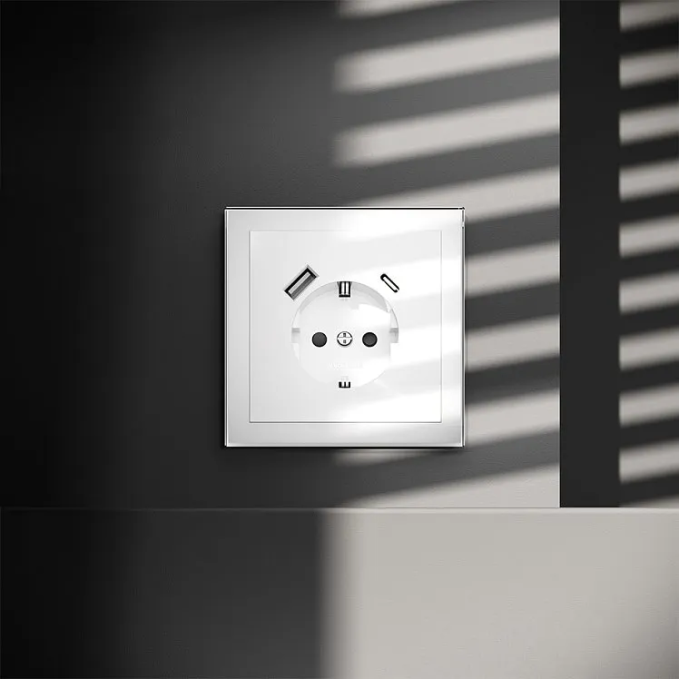 Розетка встраиваемая VOLTUM S70 с заземлением и защитными шторками, 16А, с USB, A+С, (белый глянцевы, Voltum, VLS040501 Розетка встраиваемая VOLTUM S70 с заземлением и защитными шторками, 16А, с USB, A+С, (белый глянцевы, Voltum, VLS040501