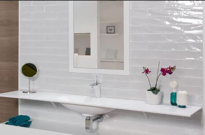 Настенная плитка Cifre Opal Decor White 7.5x30 (кабанчик) Настенная плитка Cifre Opal Decor White 7.5x30 (кабанчик)