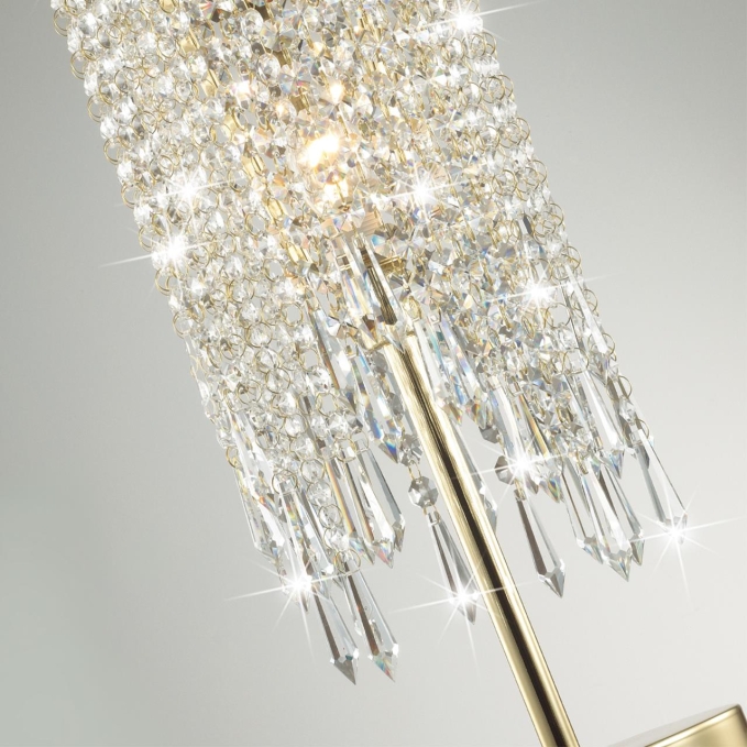 Настольная лампа E14 1*40W CHOKKA MODERN ODL23 619 ODEON LIGHT 5028/1T, композиция 3 Настольная лампа E14 1*40W CHOKKA MODERN ODL23 619 ODEON LIGHT 5028/1T, композиция 3