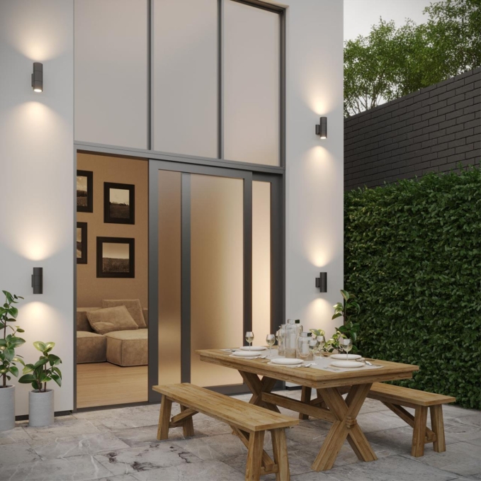 Светильник ландшафтный IP65 GU10 2*50W 100-240V LANDSCAPE STREET NT25 750 NOVOTECH 370988, фото в интерьере 1 Светильник ландшафтный IP65 GU10 2*50W 100-240V LANDSCAPE STREET NT25 750 NOVOTECH 370988, фото в интерьере 1