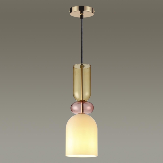 Подвес E27 60W 220V GILLIAN SUSPENTIONI LN26 146 LUMION 4589/1, фото на цветном фоне 1 Подвес E27 60W 220V GILLIAN SUSPENTIONI LN26 146 LUMION 4589/1, фото на цветном фоне 1