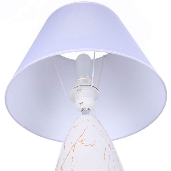 Настольная лампа Е27 1*60W 220V SHARLIN CLASSI LN26 471 LUMION 8218/1T, фото на цветном фоне 1 Настольная лампа Е27 1*60W 220V SHARLIN CLASSI LN26 471 LUMION 8218/1T, фото на цветном фоне 1