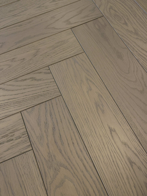 Инженерная доска AlixFloor Английская ёлка Дуб дымчато-серый, ALX1032HB Инженерная доска AlixFloor Английская ёлка Дуб дымчато-серый, ALX1032HB