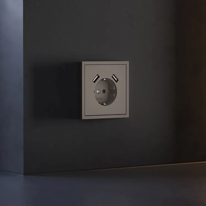Накладка для розетки с заземлением и защитными шторками, с USB A+A, S70 (капучино), Voltum, VLS000914