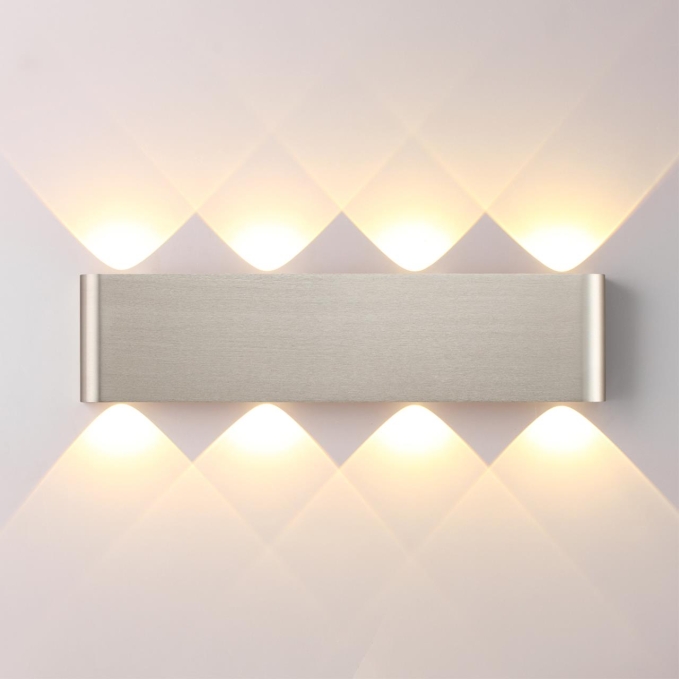 Светильник IP20 LED 8W 3000K 220V MAGNUM HIGHTECH ODL26 441 ODEON LIGHT 7106/8WL, фото на белом фоне Светильник IP20 LED 8W 3000K 220V MAGNUM HIGHTECH ODL26 441 ODEON LIGHT 7106/8WL, фото на белом фоне