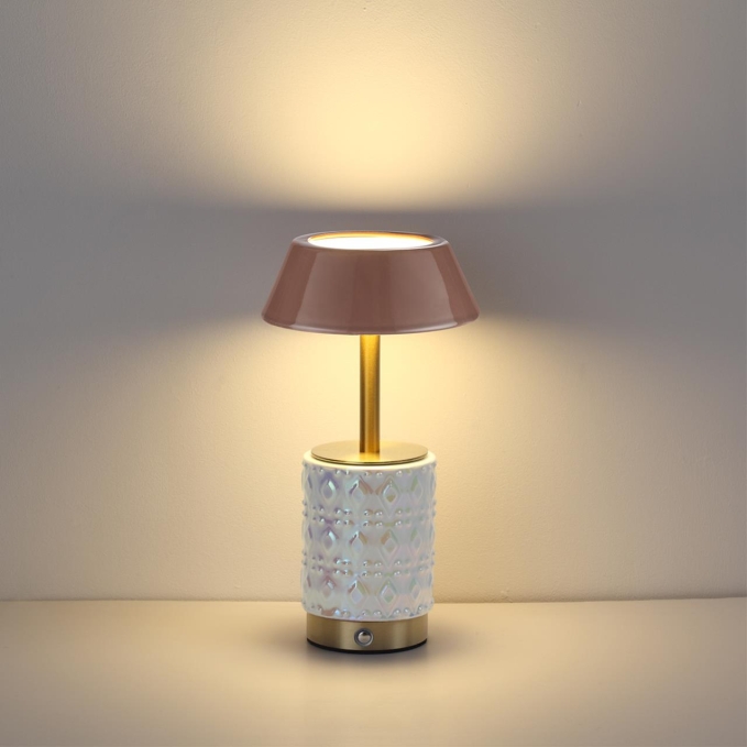 Настольная лампа беспроводная LED*6W 3000K LULU L-VISION Настольная 010 ODEON LIGHT 5454/6TL, фото на цветном фоне 1 Настольная лампа беспроводная LED*6W 3000K LULU L-VISION Настольная 010 ODEON LIGHT 5454/6TL, фото на цветном фоне 1